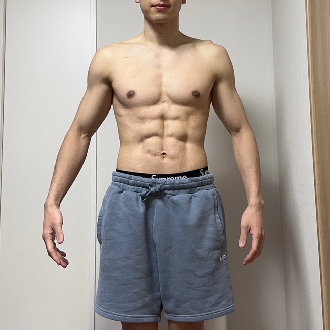 チートデイ後7日後のお腹63.50kg